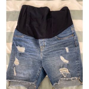 MATERNITY- denim shorts
